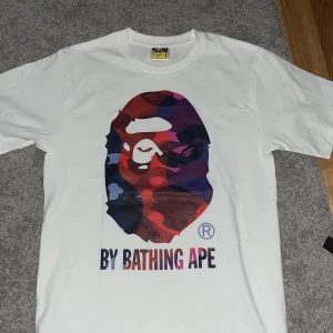 Bape t-shirt  - Vit Bape t-shirt 