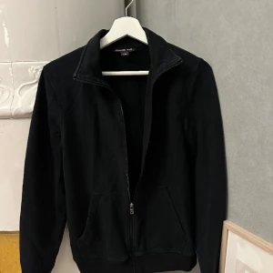 Michael kors kofta storlek S - Michael kors herrkofta i storlek S