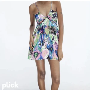 Klänning - Klänning från zara!