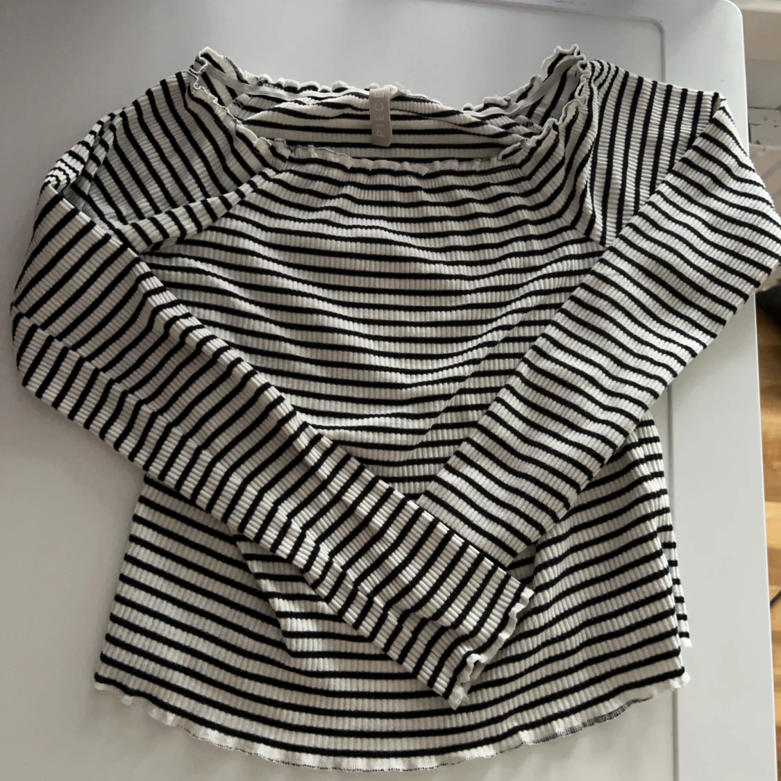 Svart vit randig topp☺️ - 90
