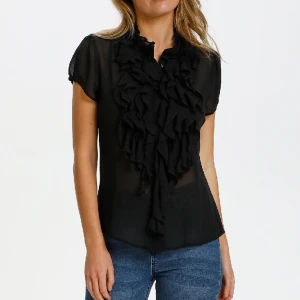 Super vacker blus  - Säljer denna blusen då den inte riktigt passar mig. Den är endast testad! Passar M-XL. Nypris 499kr mitt pris 360kr