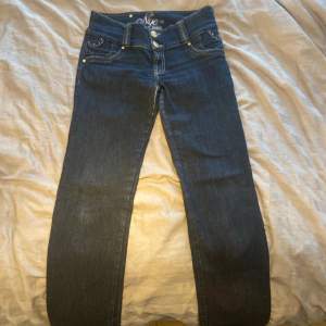 Lågmidjade Jeans i storlek xs/s