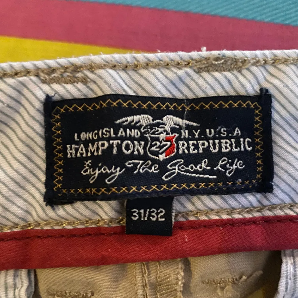 Från Hampton Republic  Beiga Jättefint skick   Strl 31/32  100% bomull . Jeans & Byxor.