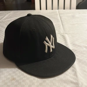 New era New york yankees - Lite använd new york yankees keps