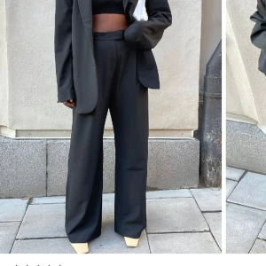 Kostymbyxor Djerf Avenue - Säljer mina Djerf Avenue kostymbyxor i strl M, fint skick. Säljer pga förändrad storlek.   Nypris: 1499kr