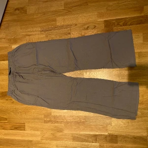 Linnebyxor lager157 - Oanvända 