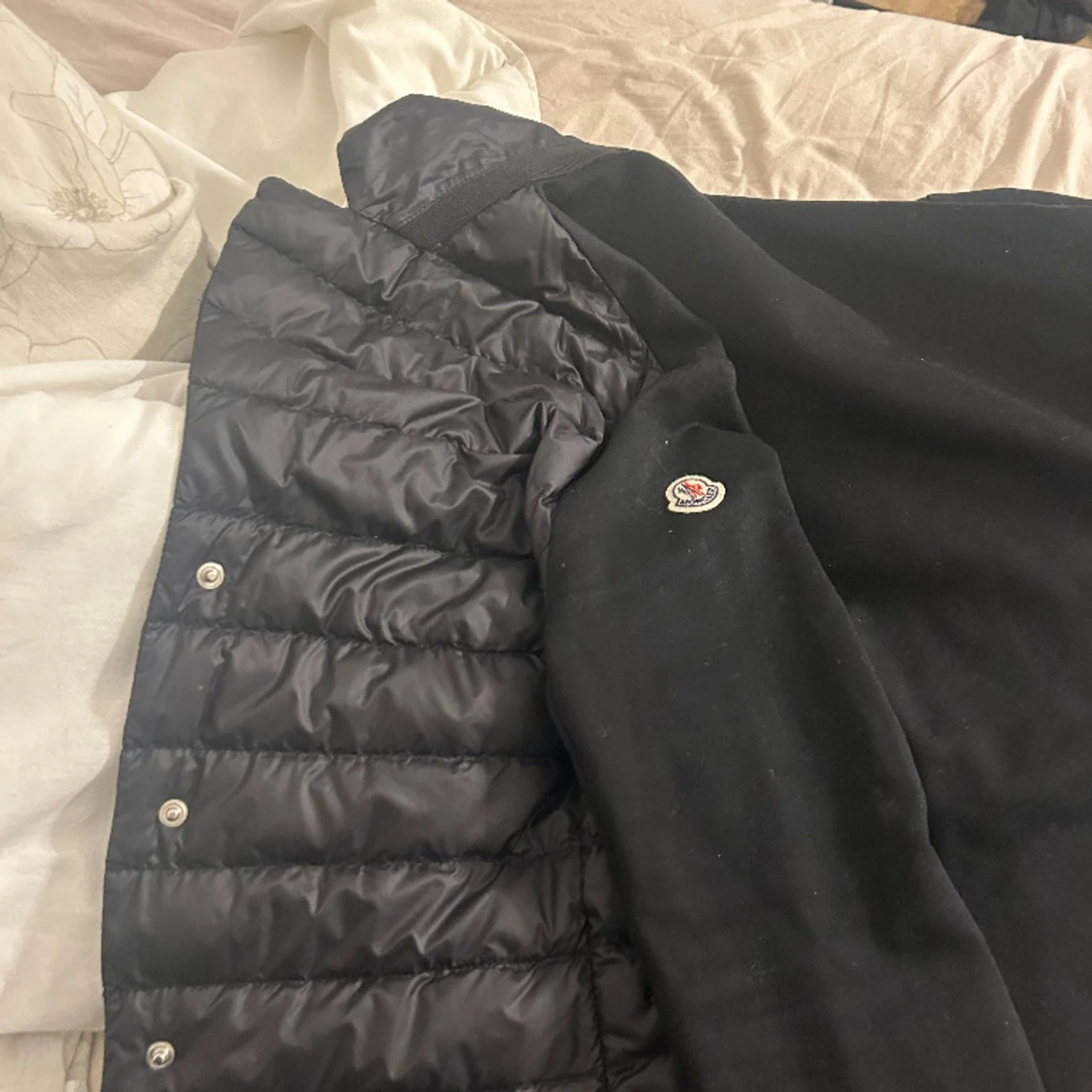 Moncler Cardigand - 90