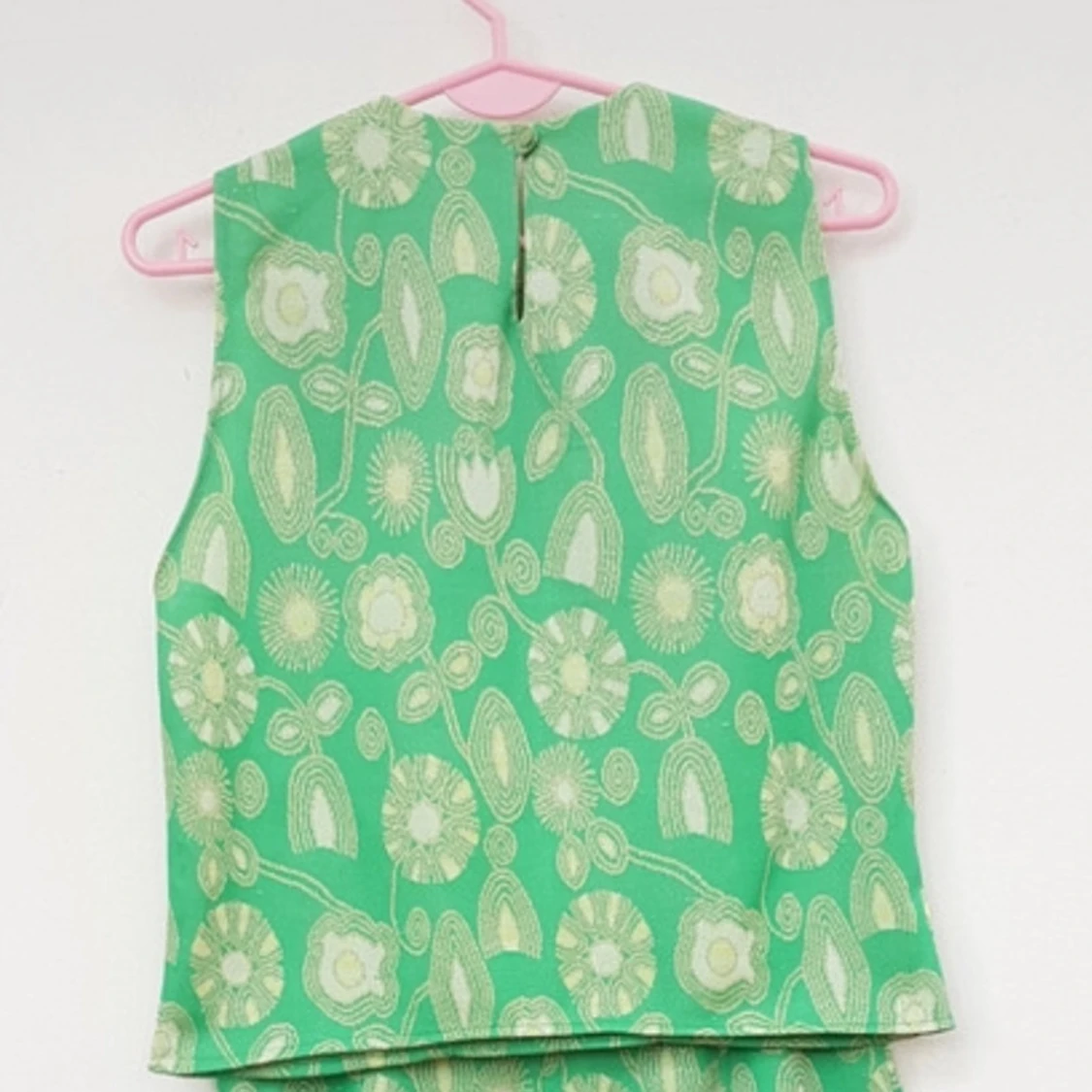 Set - mönstrad topp och kjol - 91