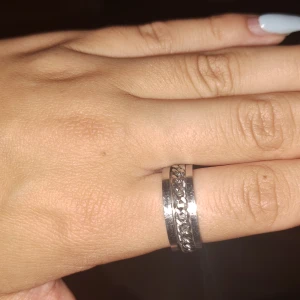 Stressring  - Stressring jag dick men var för stor. 