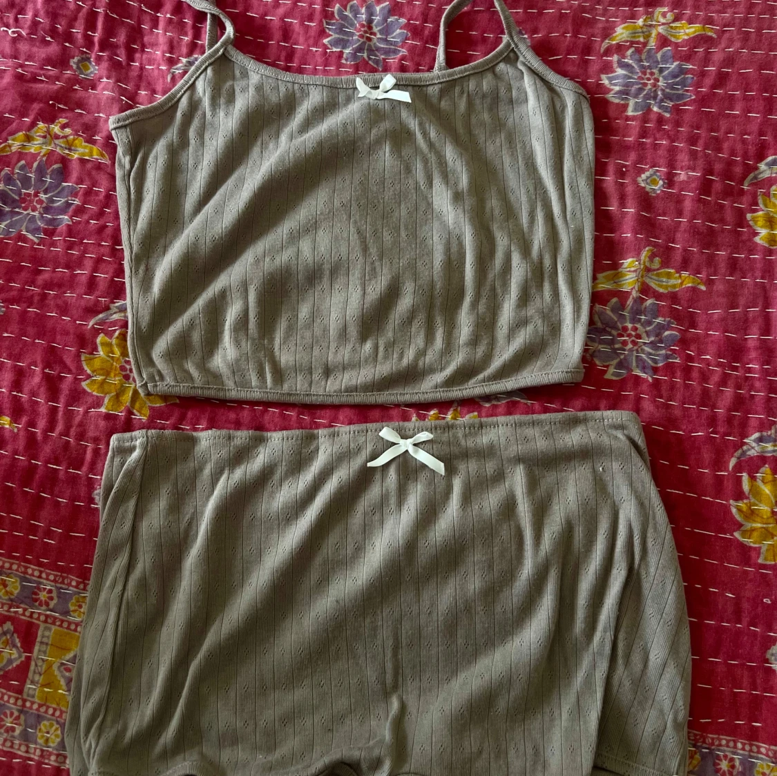 Brun/beige pyjamas set från LA🤎 - 90