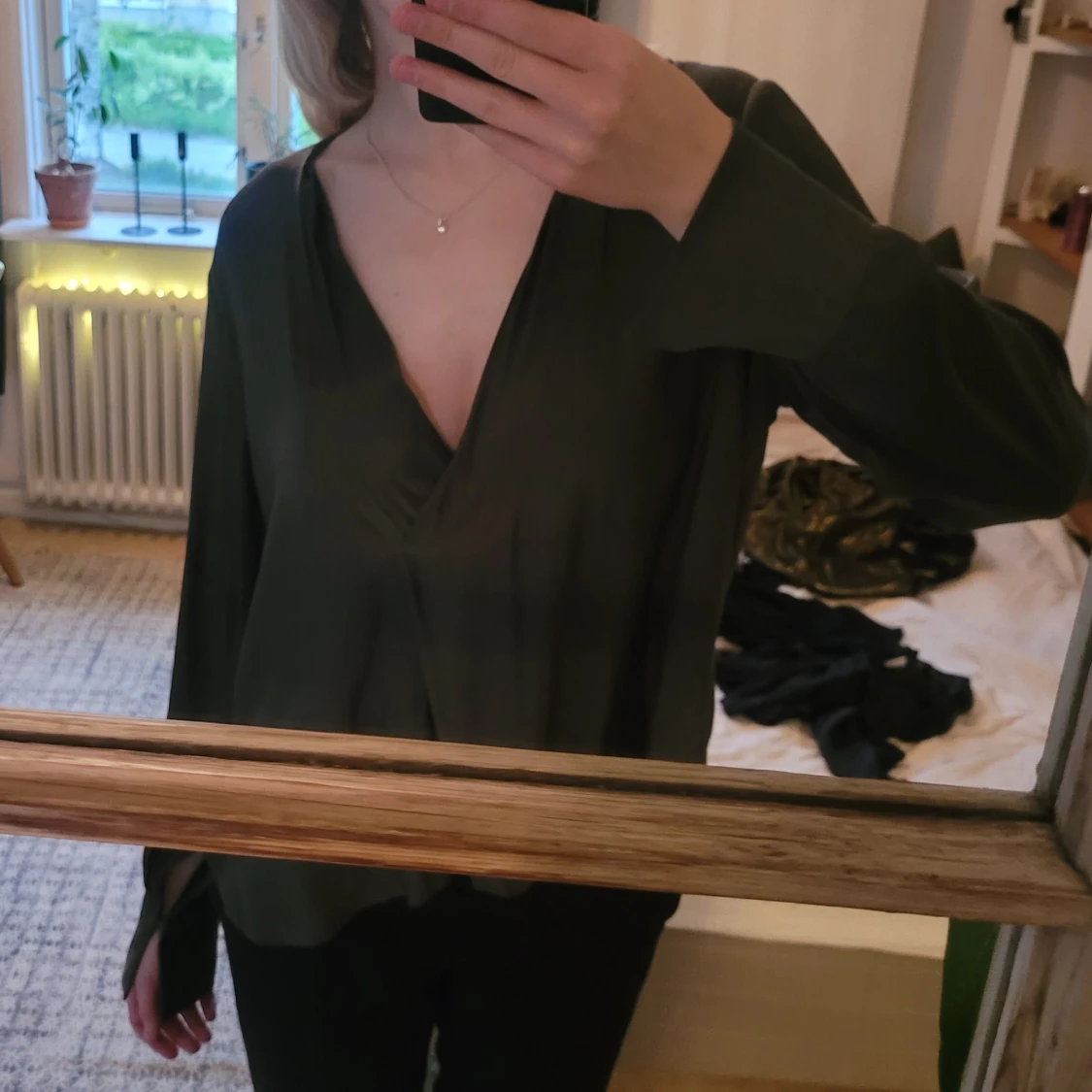 Grön satinblus  - 90