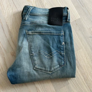Replay jeans - Feta replay jeans | Modell ”Anbass” | Storlek 32 | Schysst skick | Skriv vid minsta fråga eller fundering 😁