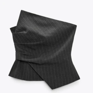 Topp zara - Topp från zara, knappt använd 🫶🏼