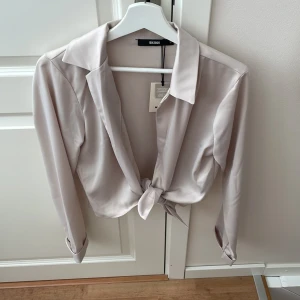 Kofta  - Aldrig använt, prislappen är kvar! 