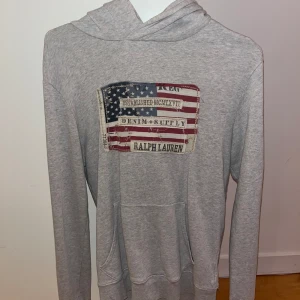 Ralph Lauren hoodie Herr - I bra skick. 