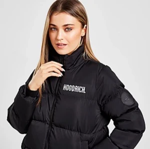 Hopdrich jacka  - fråga för egna bilder. litet hål i höger ficka och ett hål i vänstra. står ej för frakt. 