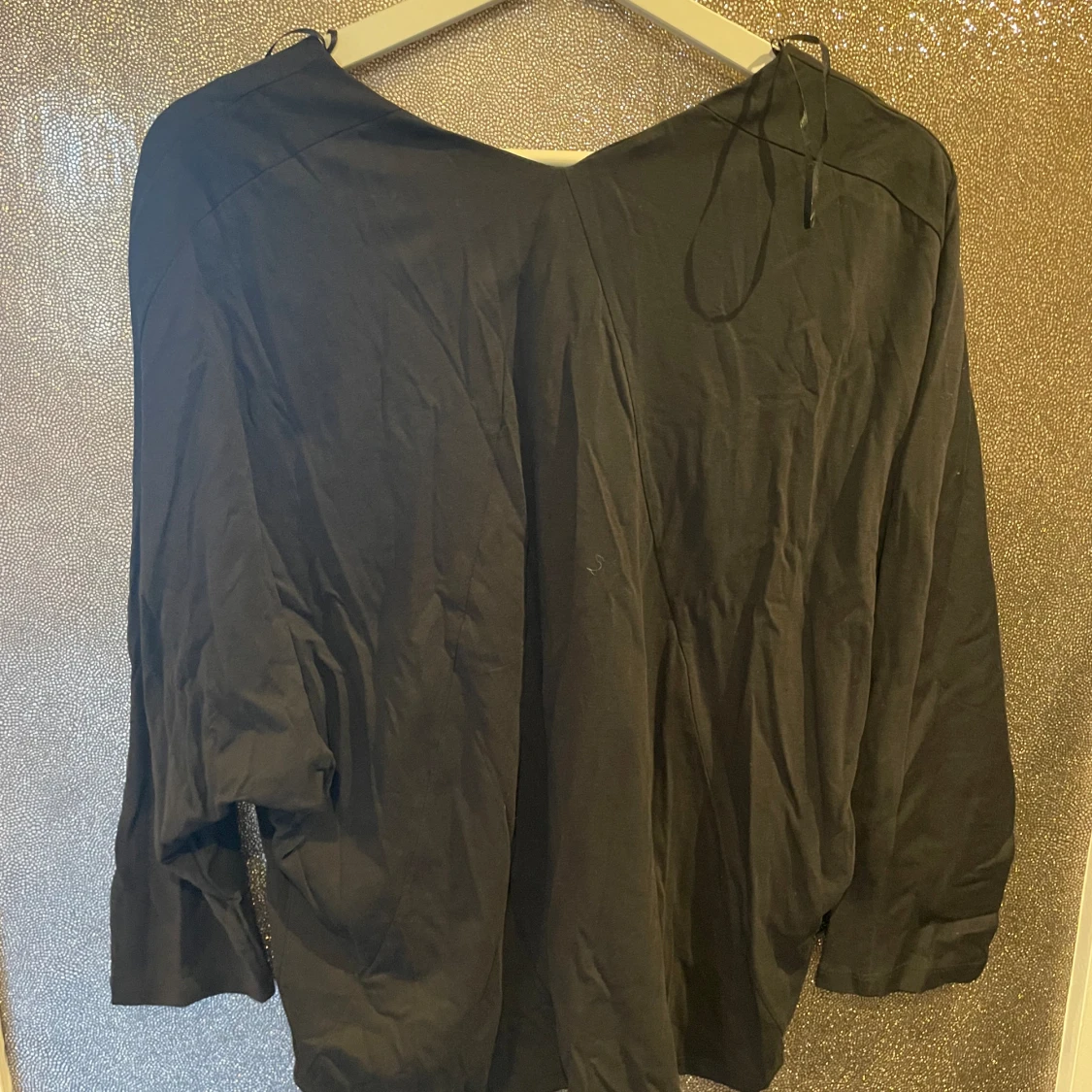 Svart tunn trekvartströja - 91