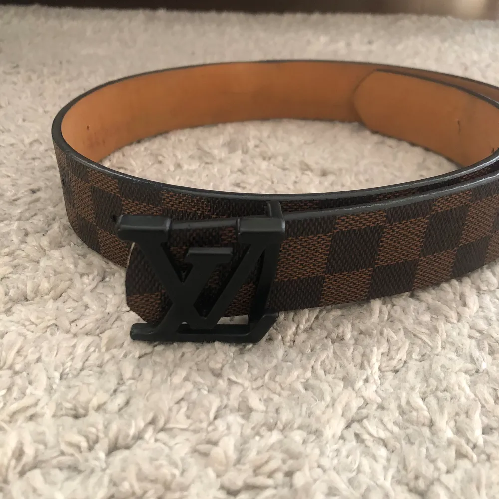 Louis Vuitton bälte äkta.  Är i skick som nytt.. Övrigt.