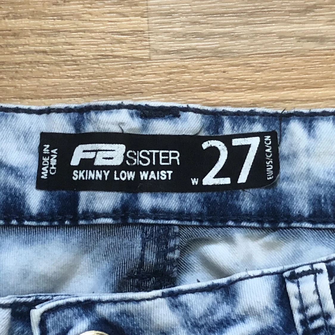 Whitewashed jeans - 91