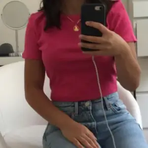 Rosa t shirt från zara, inga defekter. 