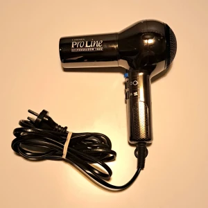 Hårfön - Bra skick finns lite stavanker 