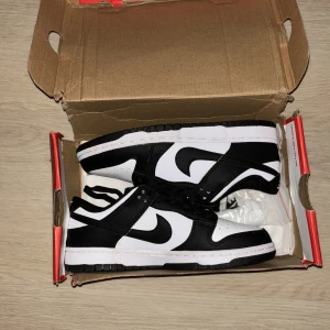 Nike Panda Dunks - Aldrig använda, köpte fel storlek. Köpta för 1300kr