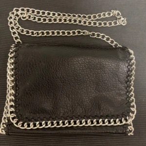 Tiamo väska - Svart tiamo väska 