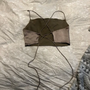 Festtopp - Jättefin festtopp som tyvärr är för stor för mig. Aldrig använd💗