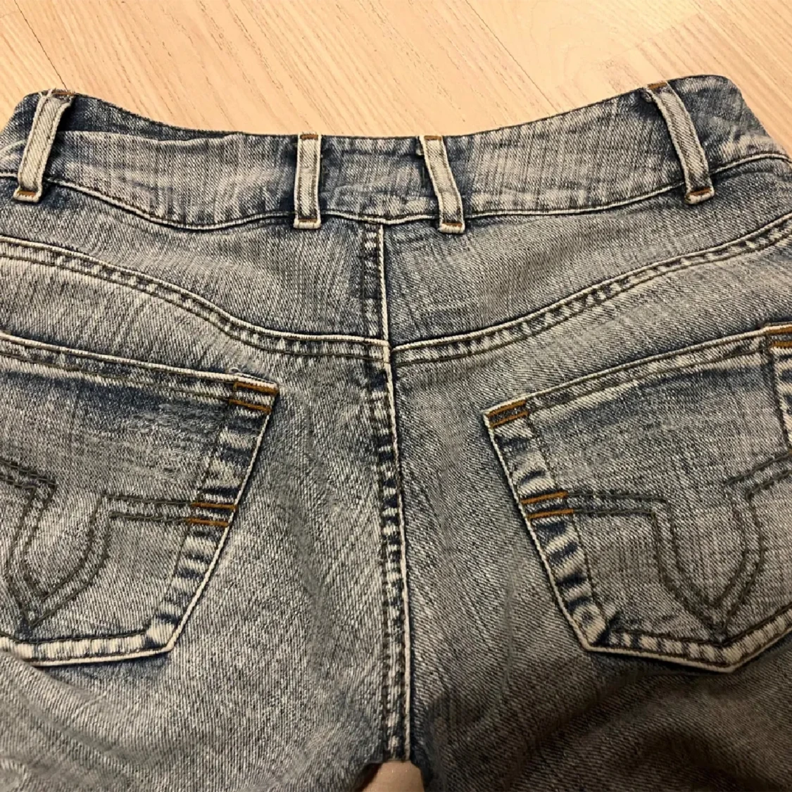 Snygga ljusa jeans  - 90