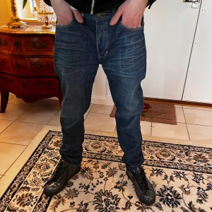 Neuw Jeans - Riktigt rare byxor snygg passform. 👖 Riktigt fet fade. Kommer inte hitta fetar byxor än på min sida🤷🏻‍♂️💶 