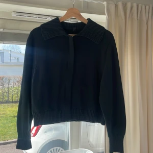 Tröja  - Tröja/kofta från cos  