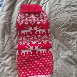 Hundkläder  - Mysig jultröja,  passar mindre hund exempelvis pomeranian 