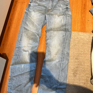 Jeans från stradivarius  - Strl 36 från stradivarius 