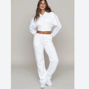 LXA mjukis set - Säljer detta oanvända mjukisset från LXA the label (Linn Ahlborg). I strl S båda 