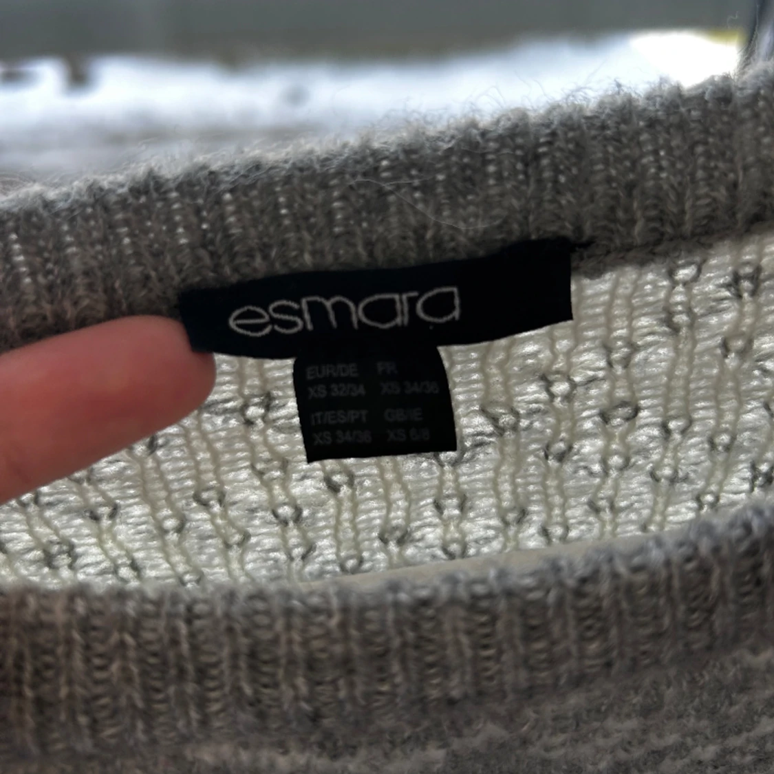 Stickad mönstrad tröja - 90