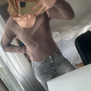 Brun stickad - Mjuk o skön