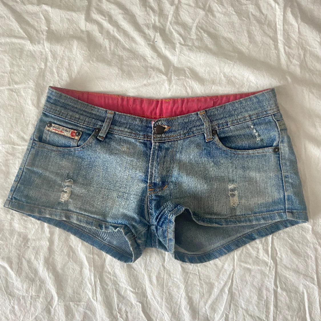 Lågmidjade jeansshorts