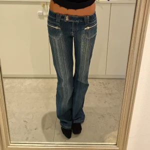 Lowwaist bootcut jeans - Så sjukt snygga lågmidjade bootcut jeans