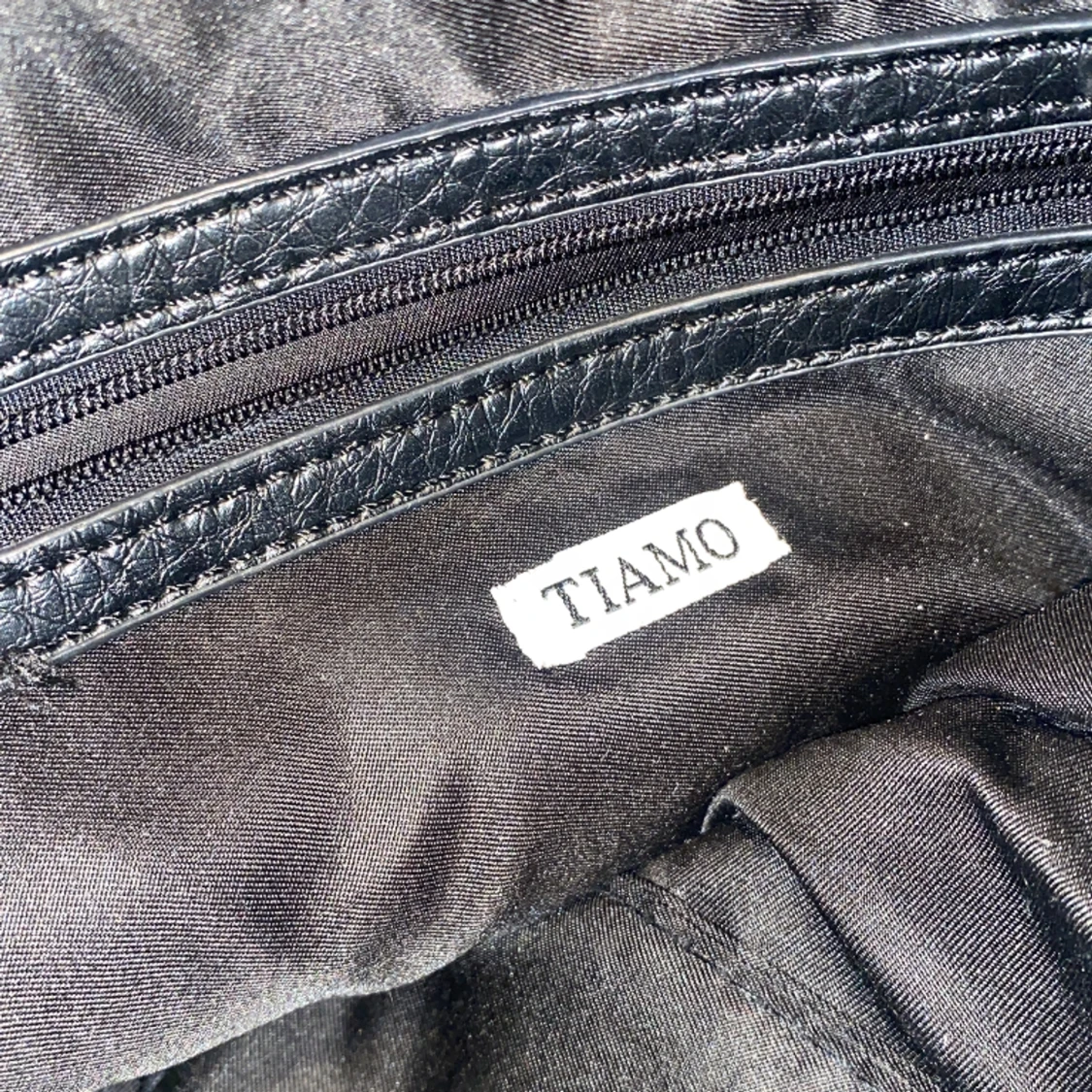 Tiamo väska  - 90