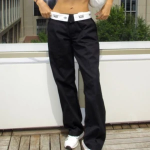 Marinblå byxor 874 dickies  - Oanvända endast testade, bra kvalite och i nyskick!