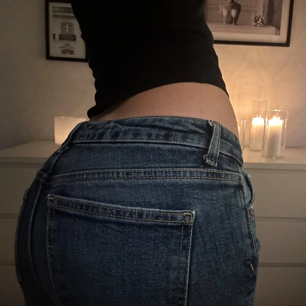 Lågmidjade jeans från Zara i strl 34💞. Jeans & Byxor.