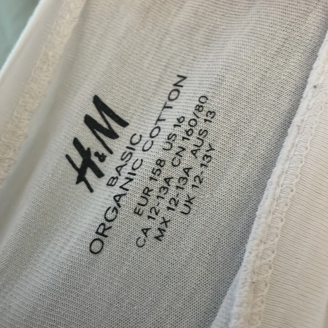 Vit crop-top med knyte - 91