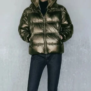 Vinter jacka  - Så så snygg vinterjacka från Massimo dutti! Sparsamt använd ❤️