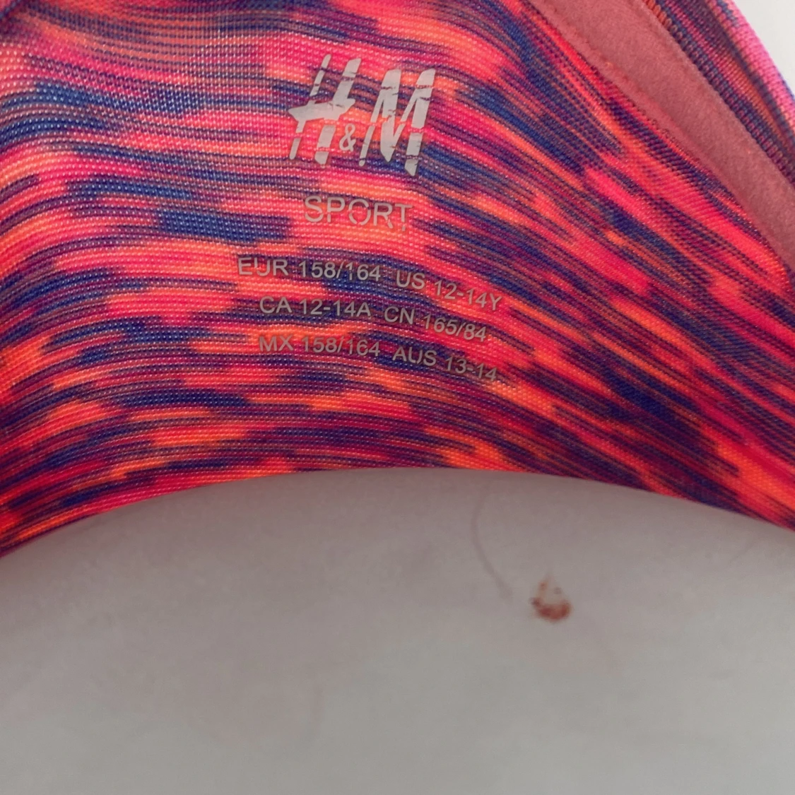 H&M träningströja - 91