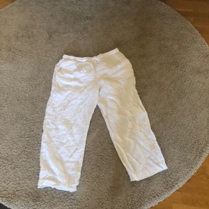 Linnebyxor, bra skick, sällan använd - Oversize, tunt material 