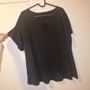 Blus - Blus, använd men inga defekter🫶🏼
