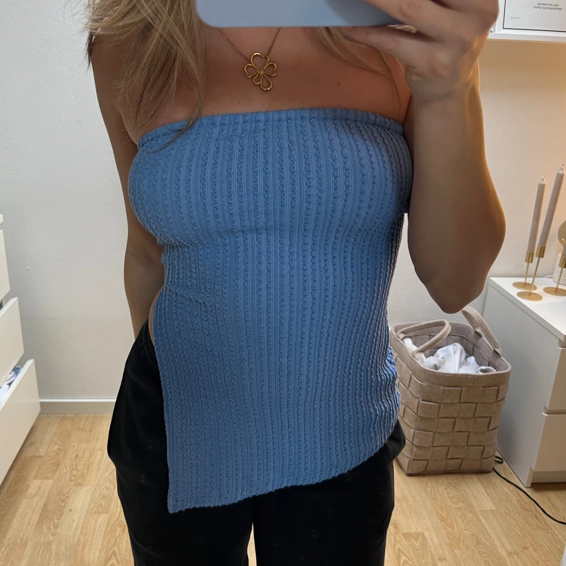 Bandeau-topp med slits