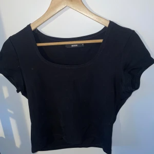 Kortärmad tröja  - Jättefin kortärmad tröja från bikbok