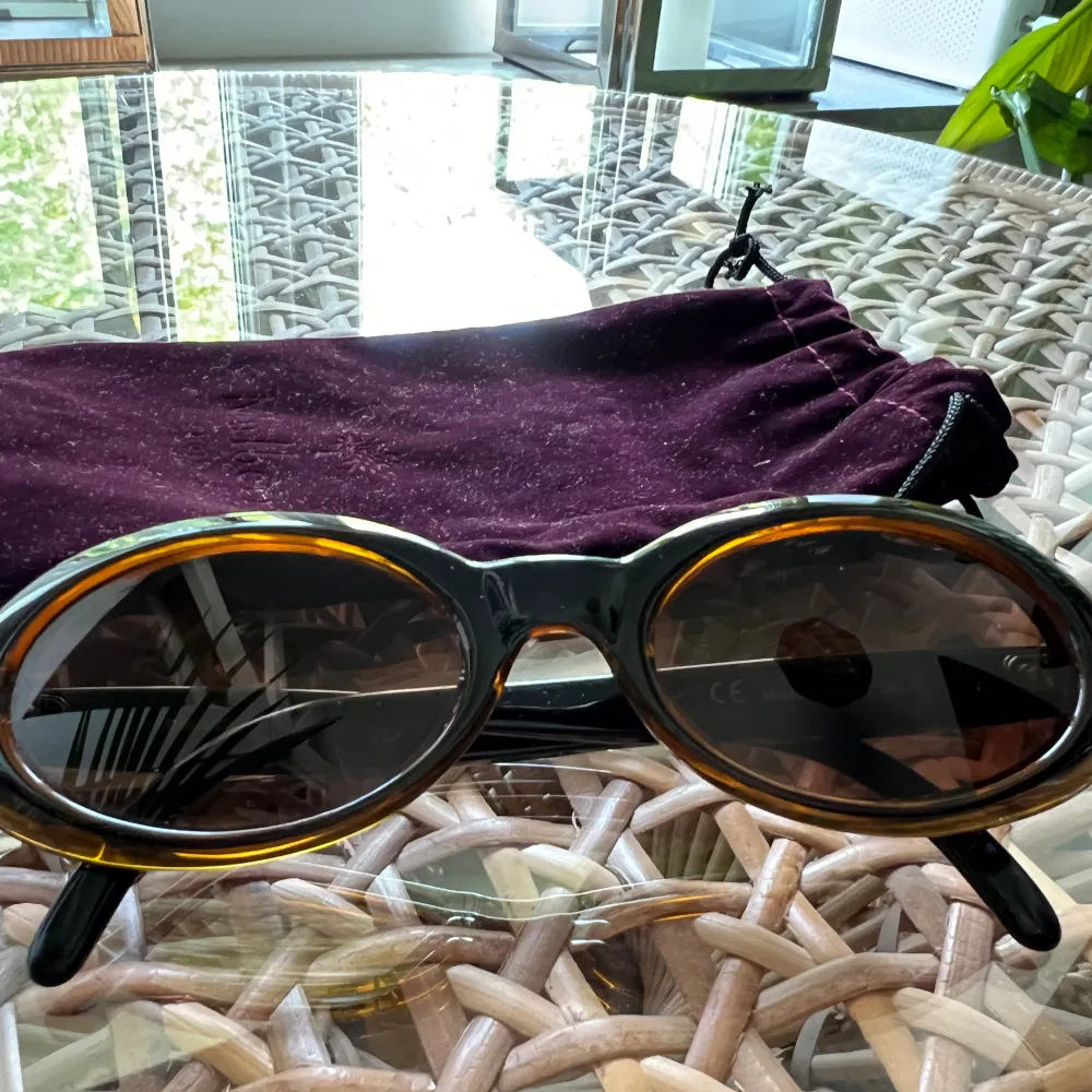 Solglasögon dam Mulberry modell RSB 4030 011 i mkt fint skick. Övrigt.