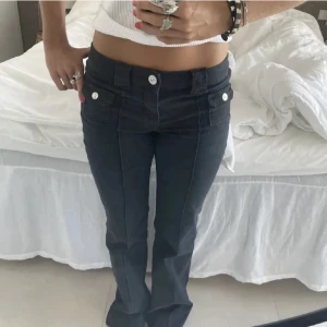 Hm jeans med framfickor  - Superfina jeans från Hm i storlek 38! Går inte att få tag på längre💖